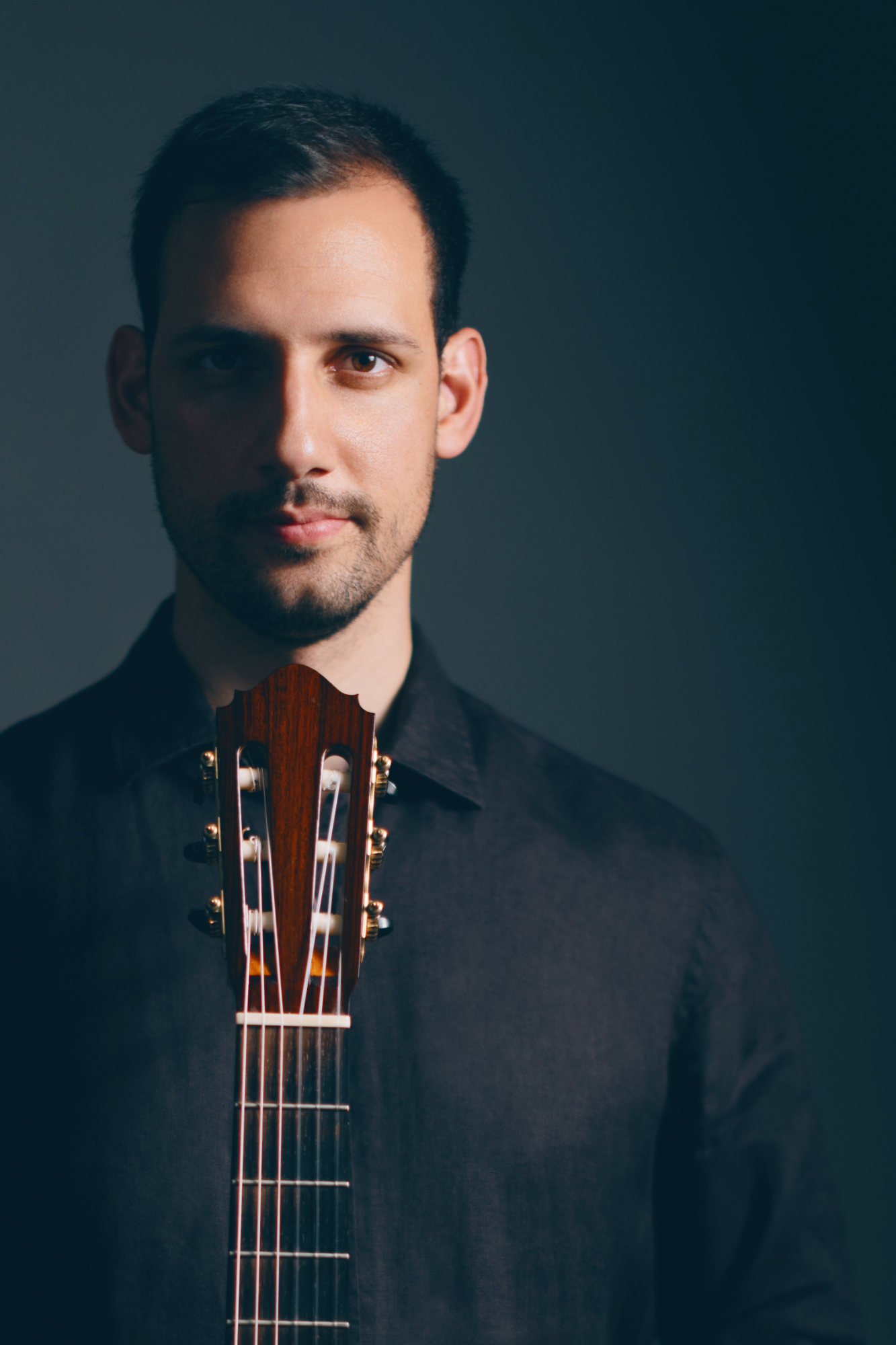 André Ferreira with a classical guitar